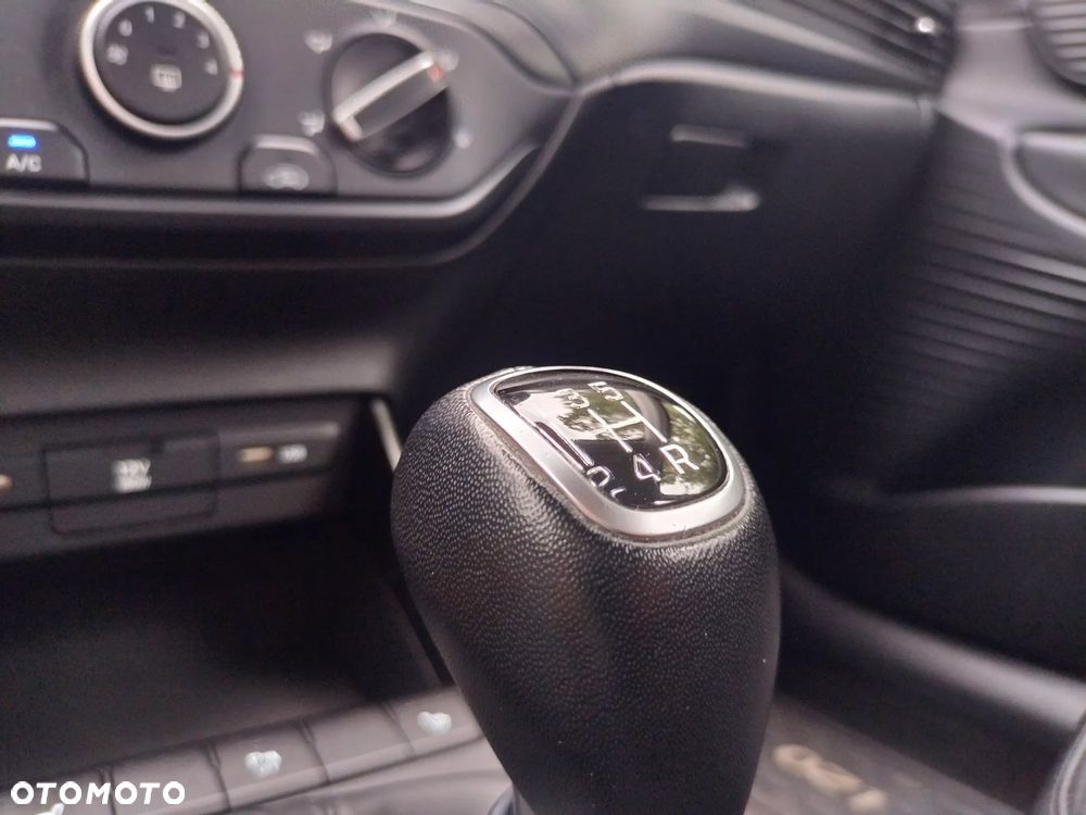Hyundai i20 - 23