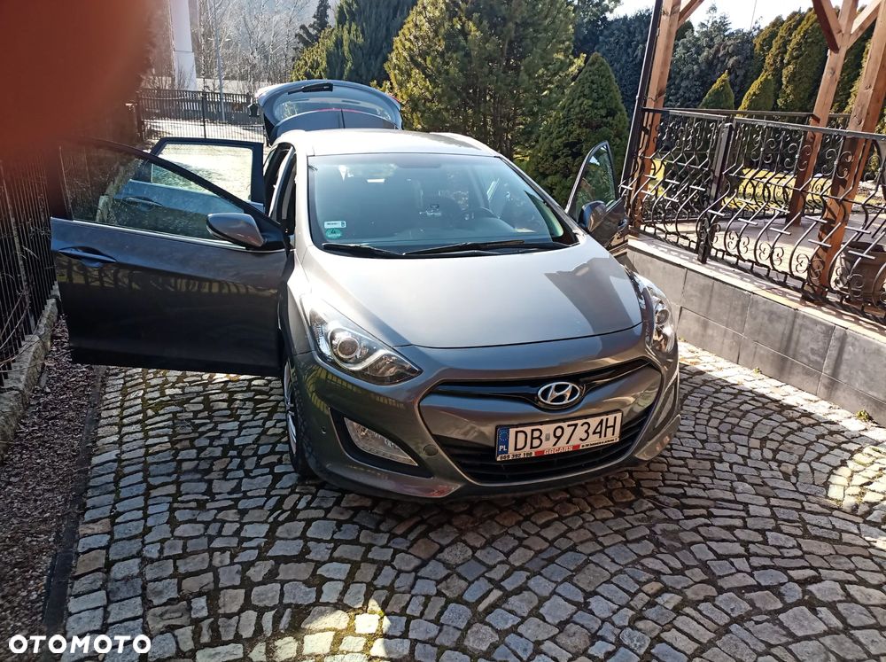 Hyundai i30 1.6 CRDi Classic + - 14