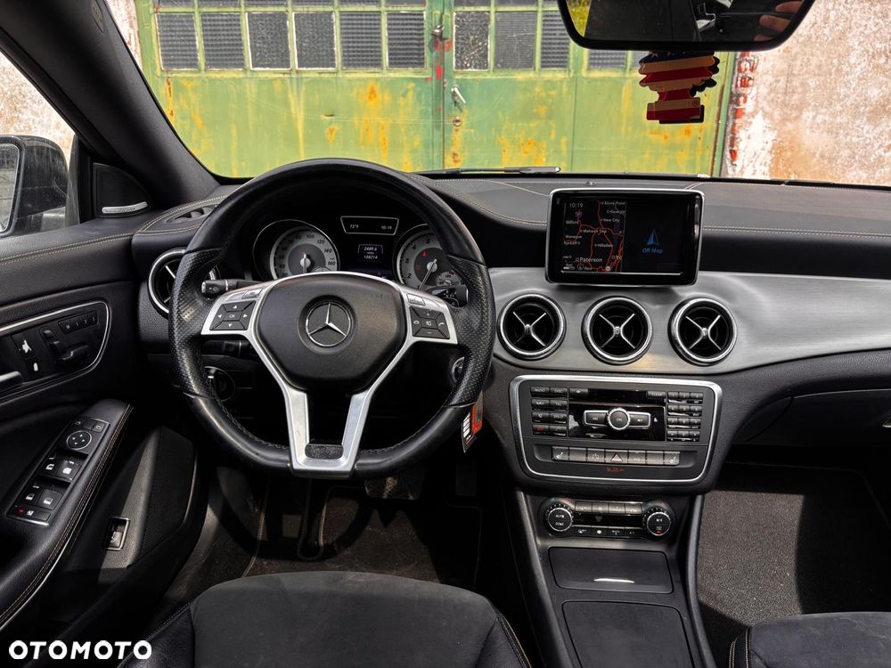 Mercedes-Benz CLA 250 7G-DCT AMG Line - 16