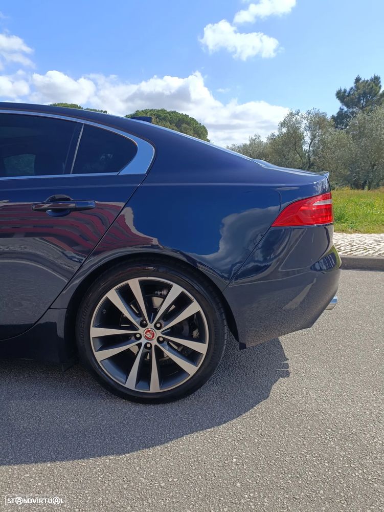 Jaguar XE 20d Aut. Portfolio - 10