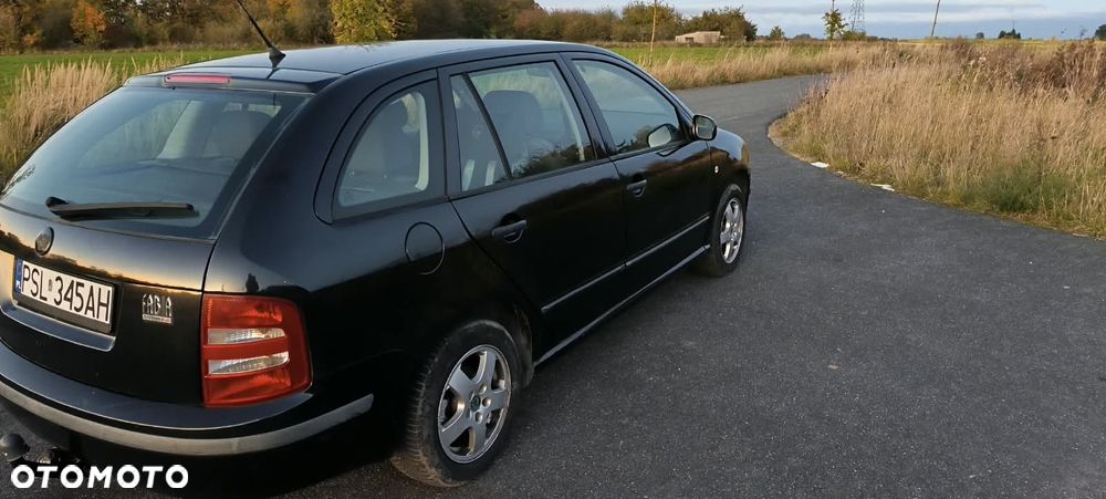 Skoda Fabia 2001 photo 4