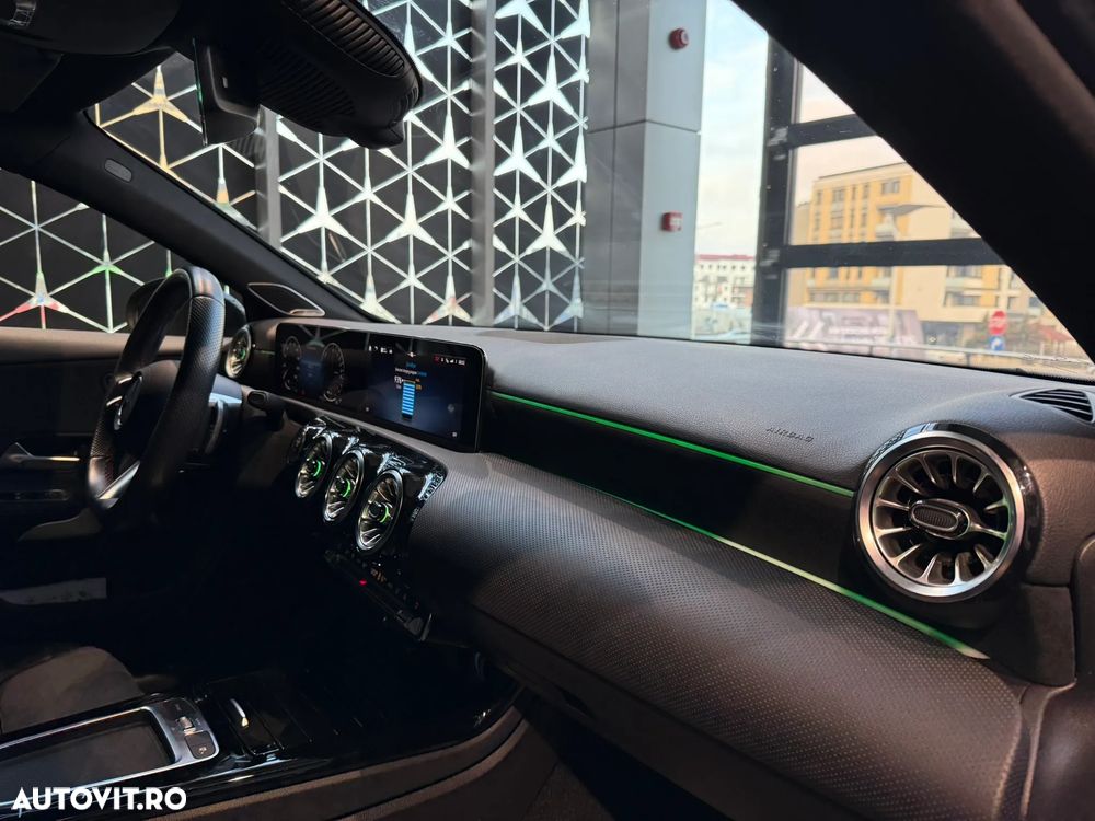 Mercedes-Benz A 250 e Aut. - 12