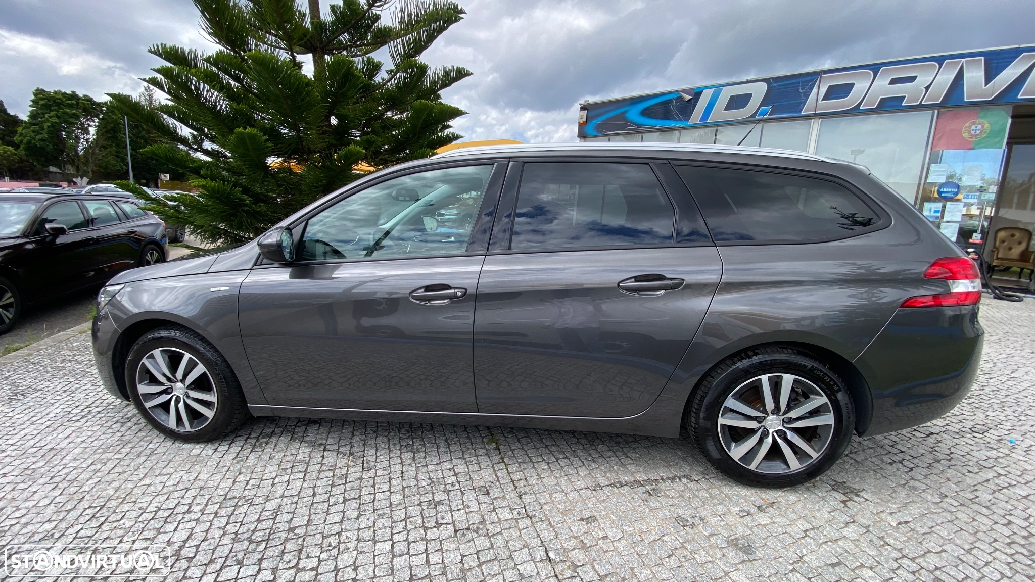 Peugeot 308 SW 1.2 PureTech Style - 12