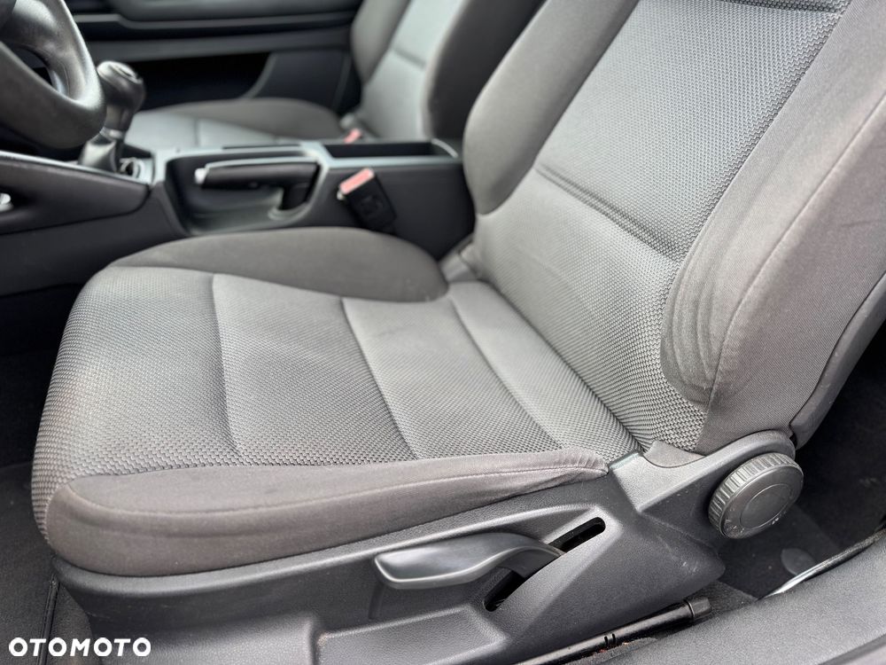 Audi A3 3-drzwiowe 2.0 TDI Attraction - 29