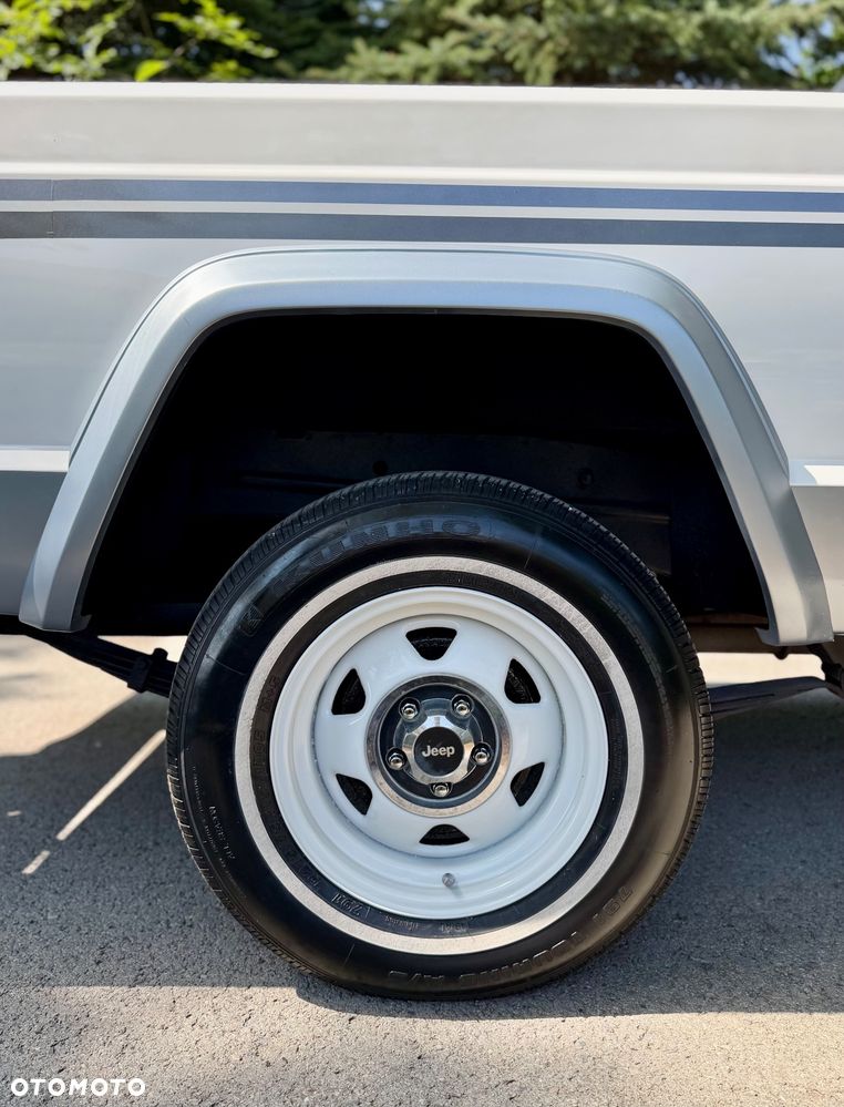 Jeep Comanche - 23