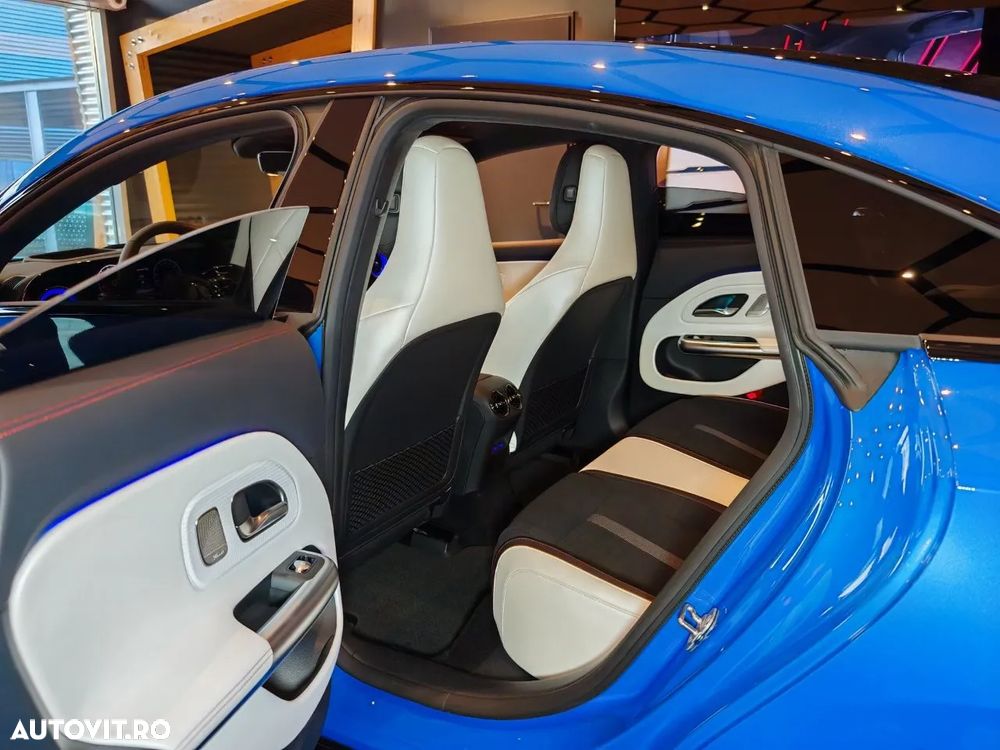 Mercedes-Benz CLA 250+ mit EQ Technologie - 12