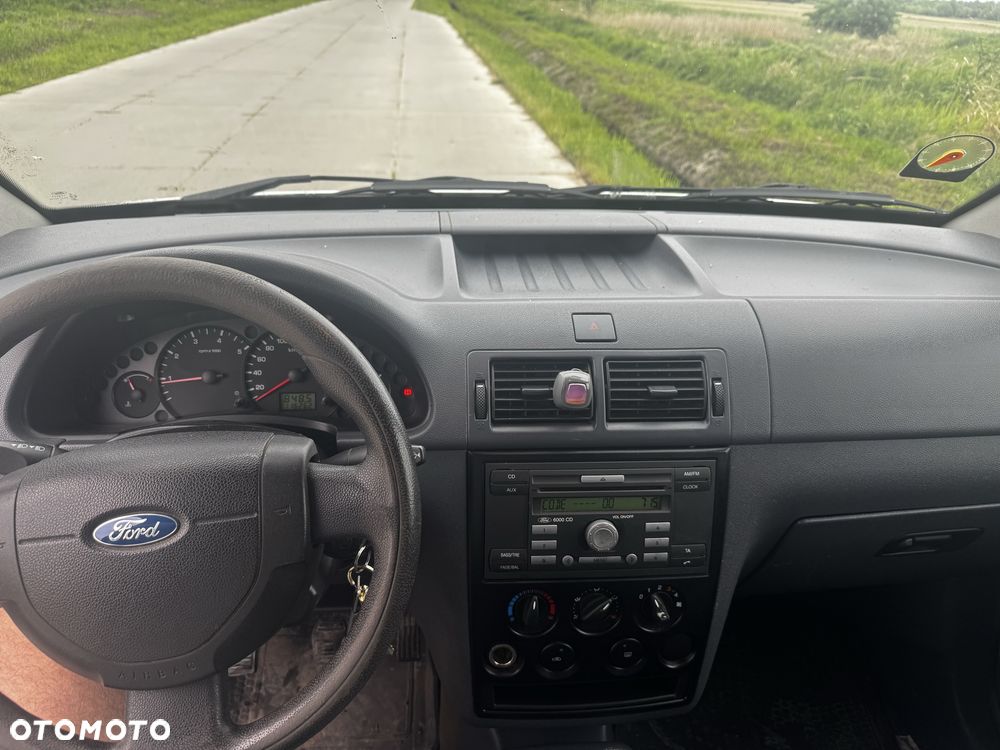 Ford Transit Connect - 6
