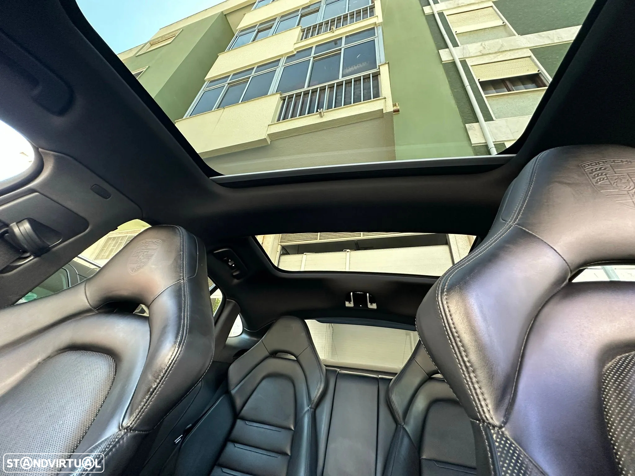Porsche Panamera 4 E-Hybrid Platinum Edition com PDLS - 15