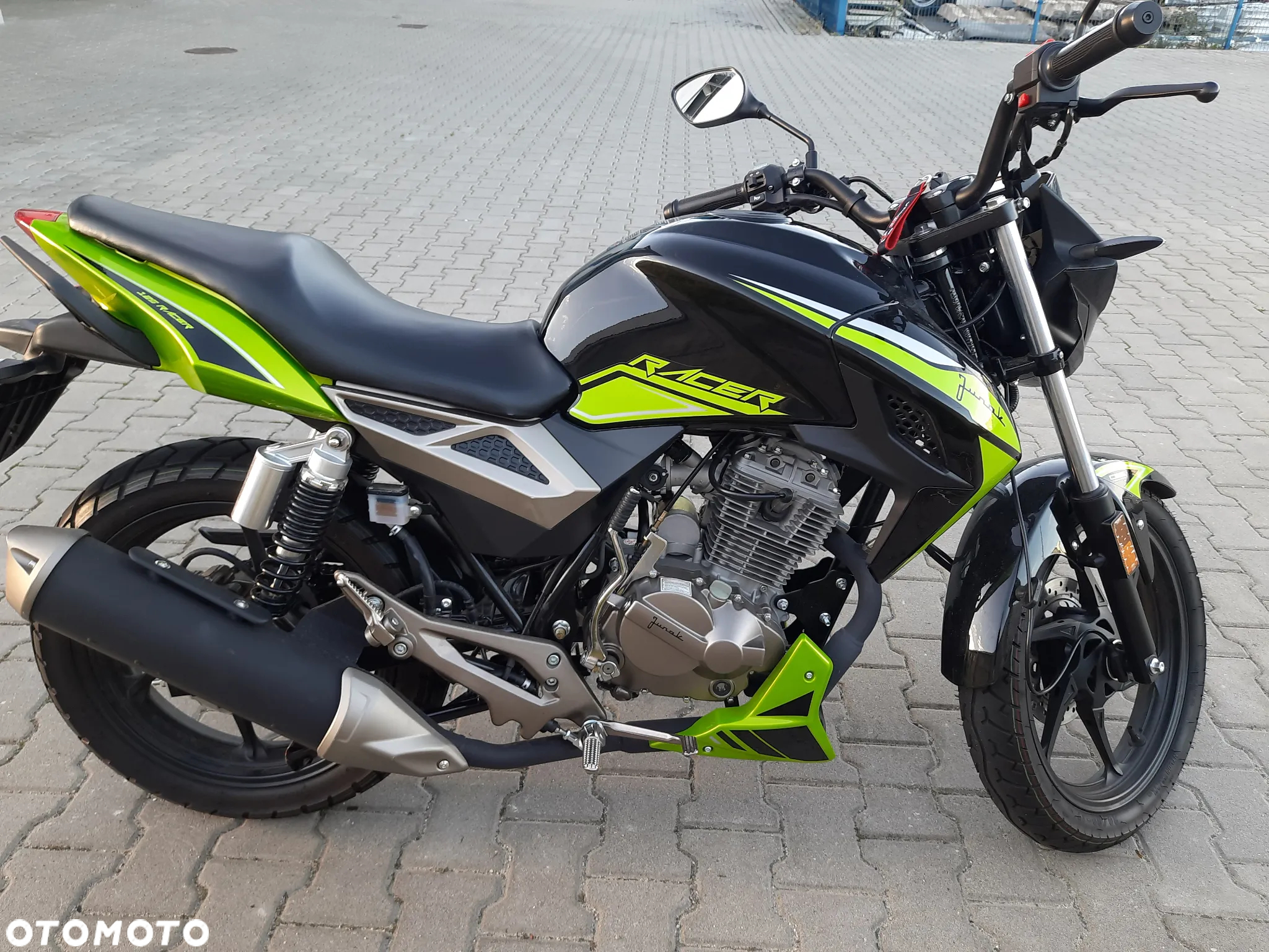 Junak 125 Racer - 8