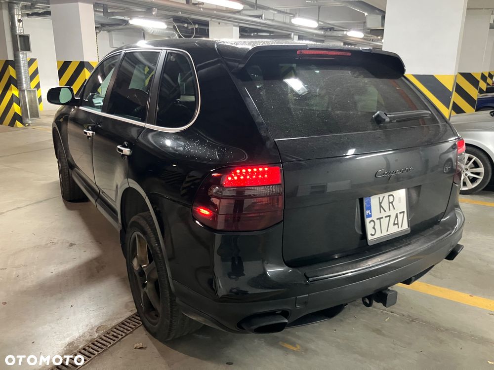 Porsche Cayenne - 18