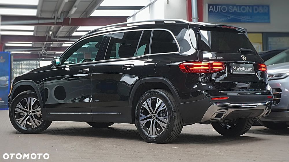 Mercedes-Benz GLB 200 7G-DCT - 8