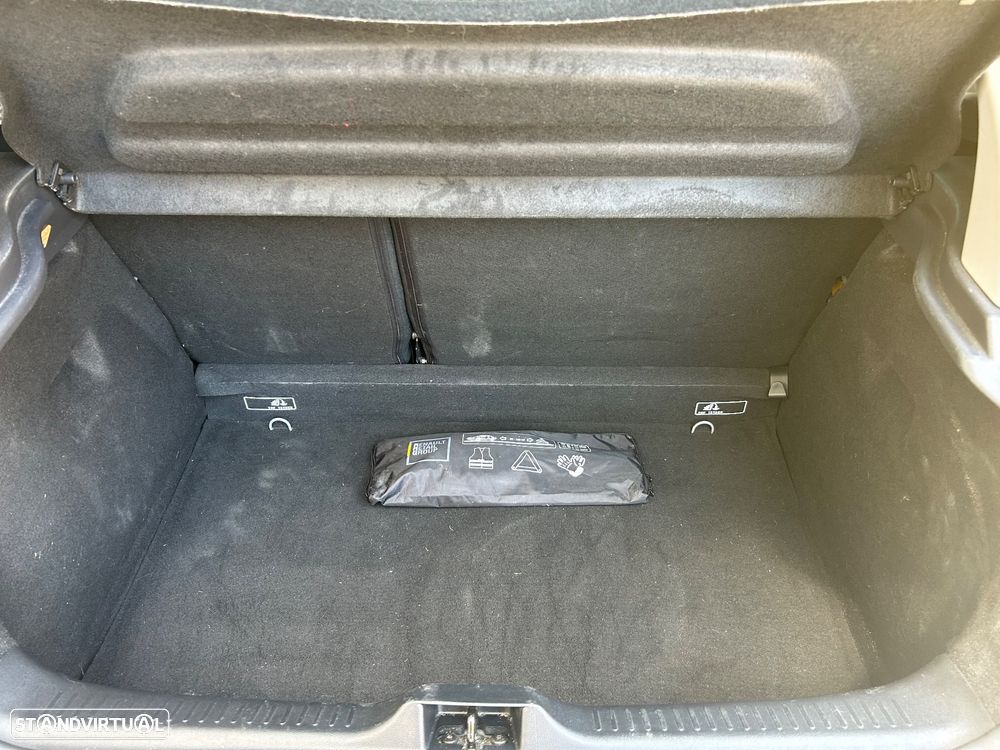 Renault Clio 0.9 TCe Limited - 9