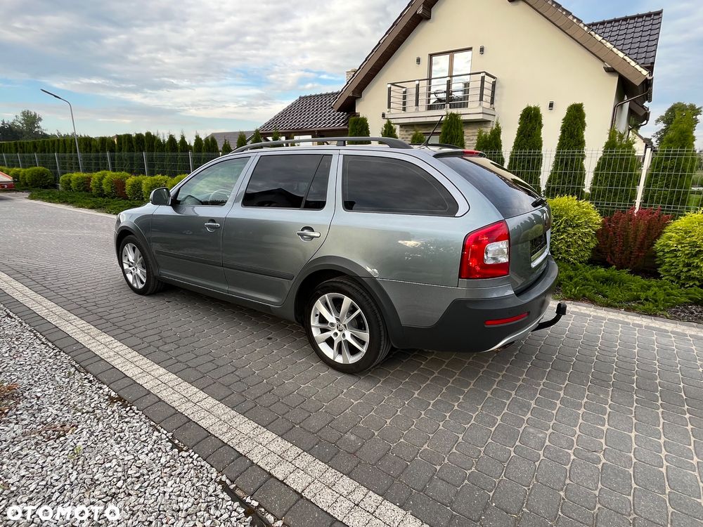 Skoda Octavia 2.0 TDI DPF Scout 4x4 - 3