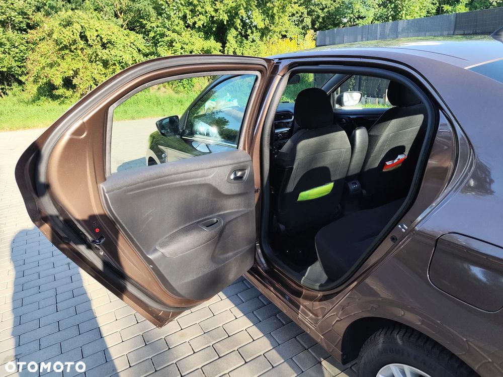 Peugeot 301 1.6 VTi Allure - 21
