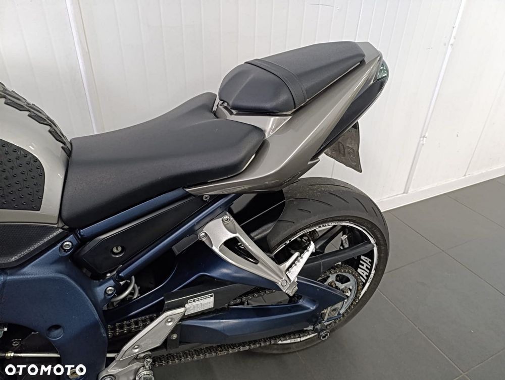 Yamaha FZ - 13