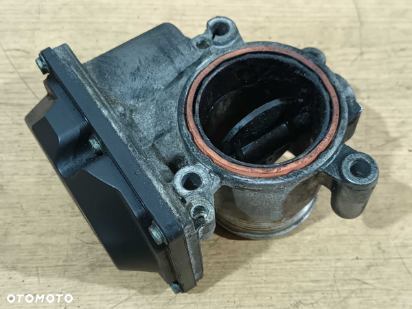 Przepustnica AUDI A4 B8 Q5 A5 SEAT EXEO VW SKODA 2.0 TDI oryginał