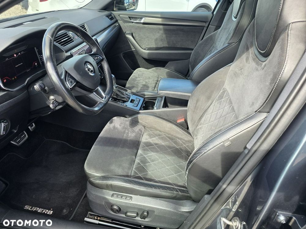Skoda Superb 2.0 TDI Sportline DSG7 - 33