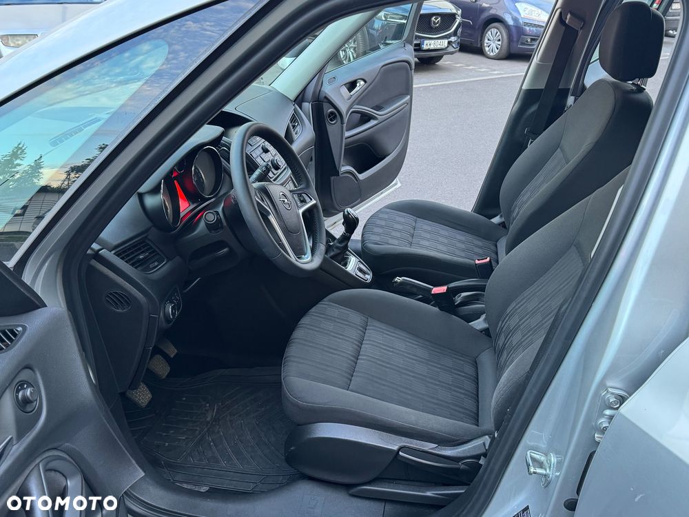 Opel Zafira - 9