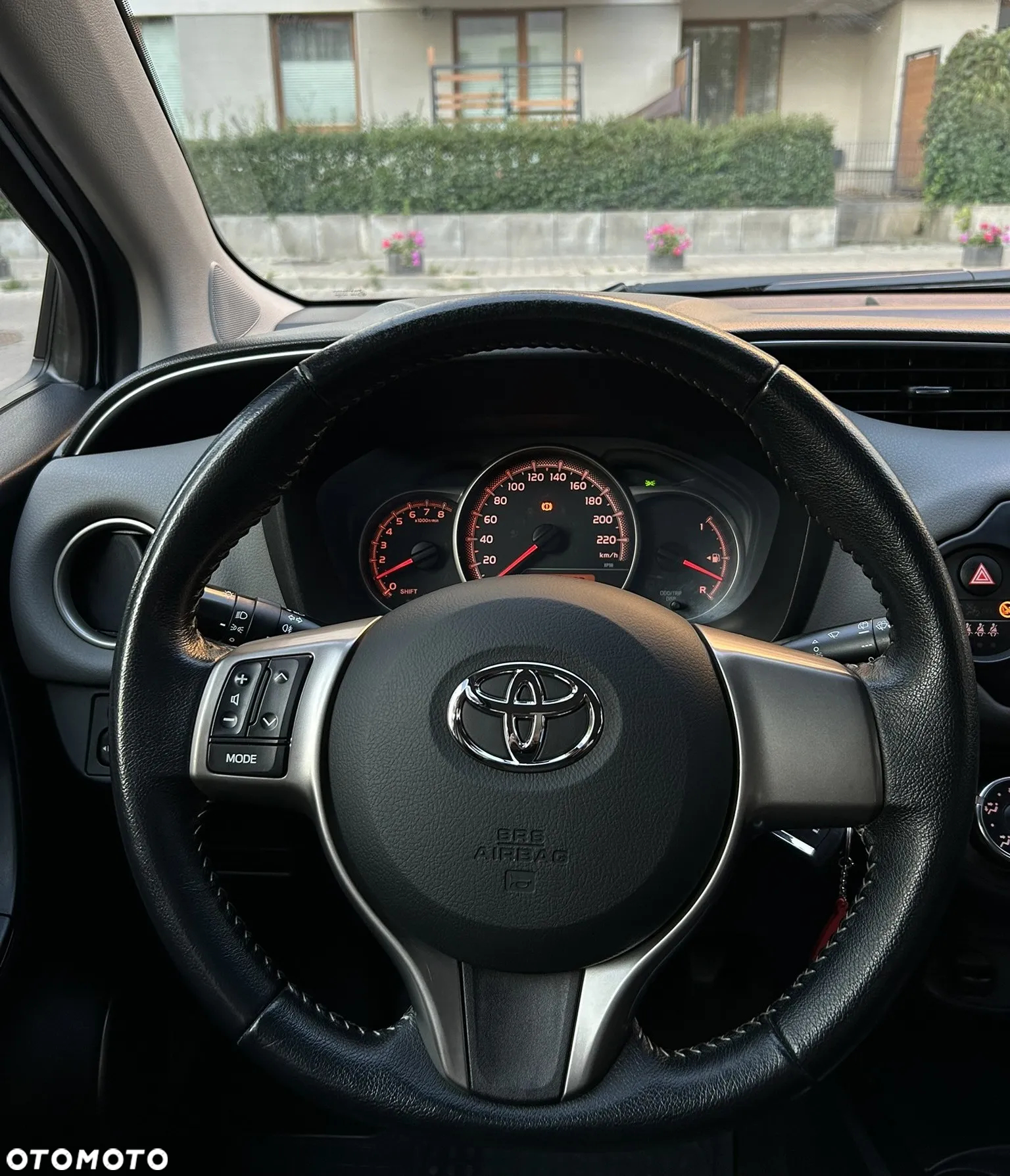 Toyota Yaris - 8