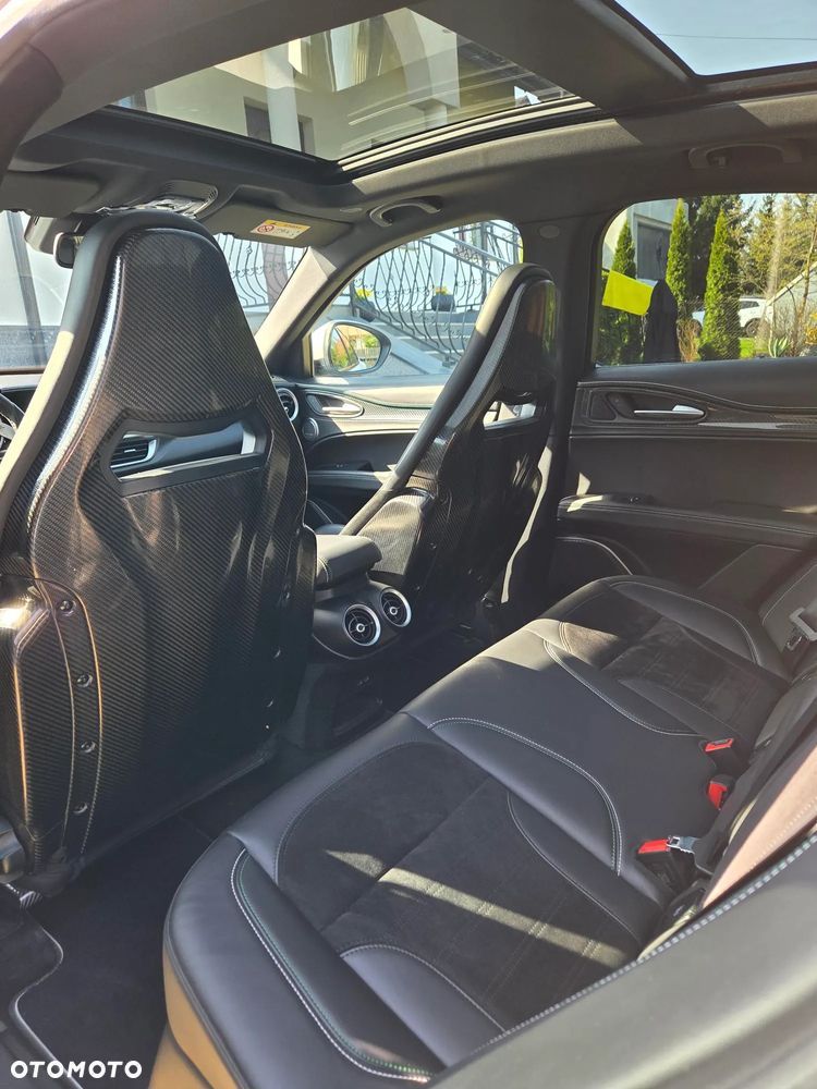 Alfa Romeo Stelvio 2.9 V6 Bi-Turbo Quadrifoglio Niring Q4 - 10
