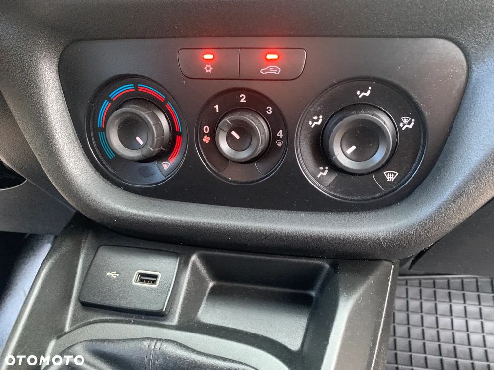 Fiat Doblo - 17
