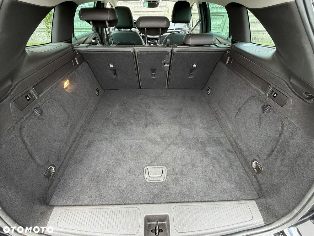 Opel Astra 1.2 T Business Elegance S&S - 11