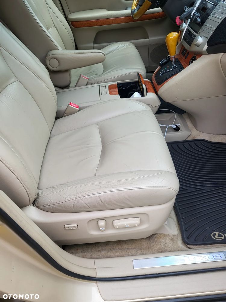 Lexus RX - 8