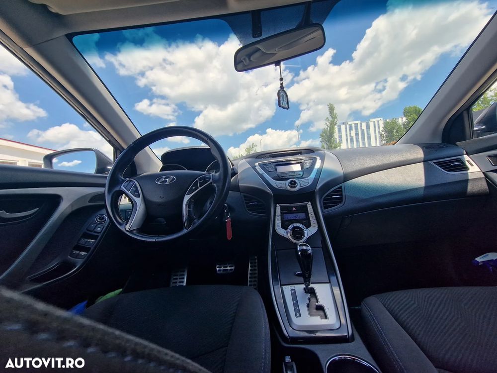 Hyundai Elantra 1.6 MPi Aut. Exclusive - 16