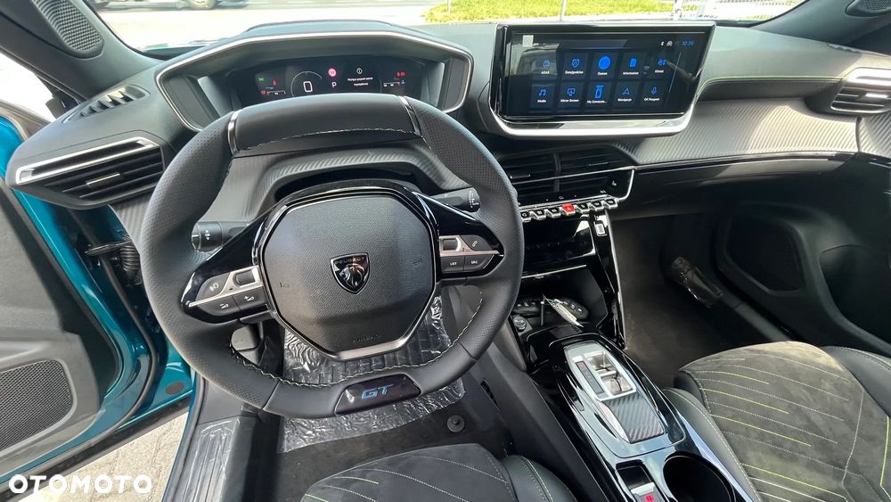 Peugeot 2008 PureTech mHEV GT Exclusive e-DCS6 - 16