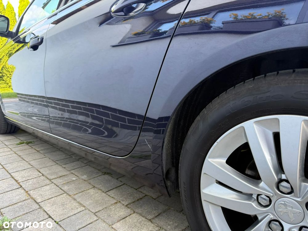 Peugeot 308 1.6 BlueHDi Allure S&S - 6
