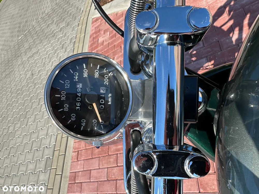 Suzuki Intruder - 3