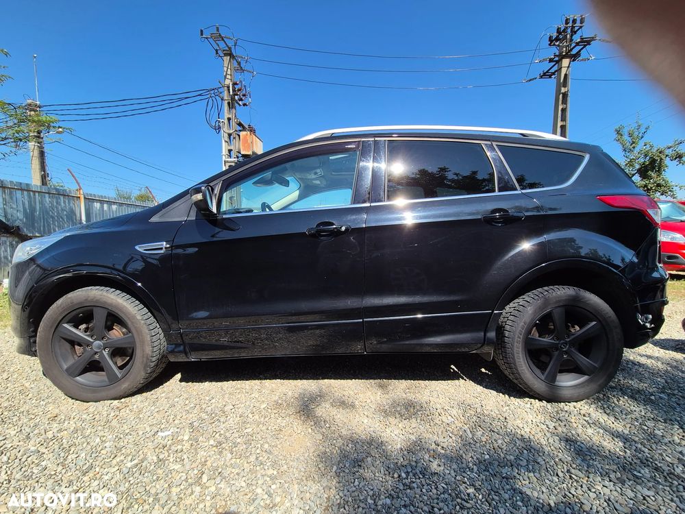 Ford Kuga 2.0 TDCi 4WD Powershift Titanium - 4