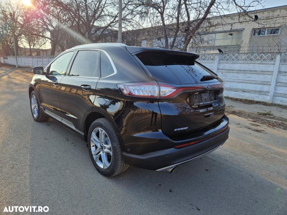 Ford Edge 2.0 TDCi Powershift Titanium - 10