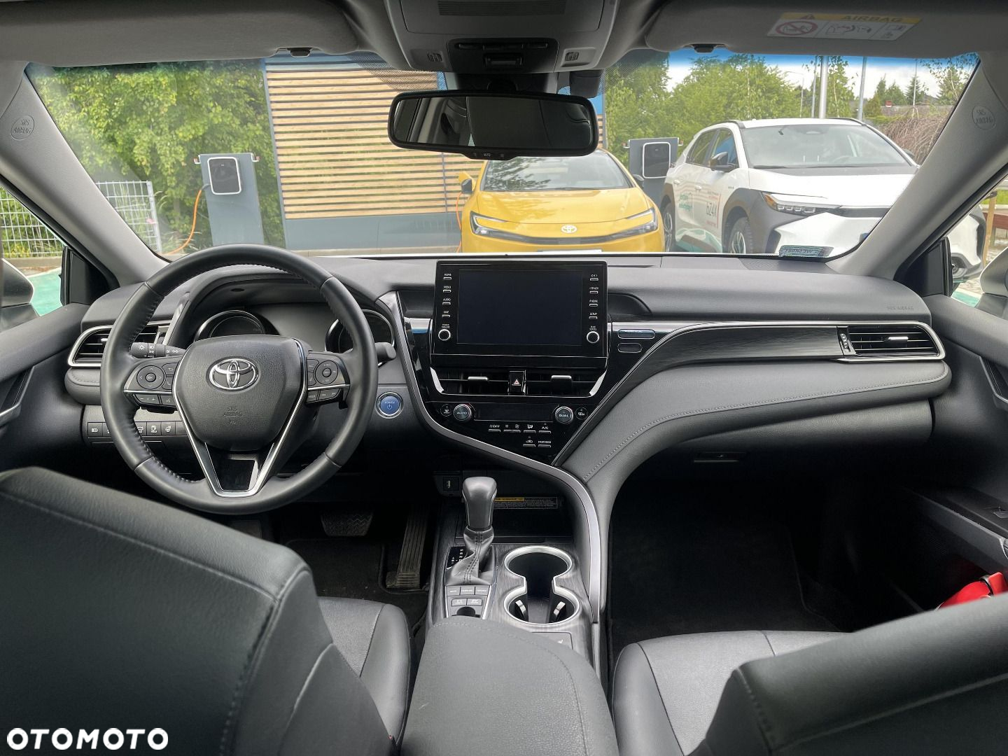 Toyota Camry - 10
