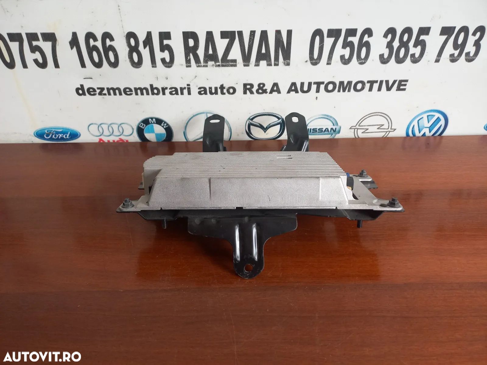 Modul Bluetooth Combox Bmw F10 F11 F06 F12 F13 F01 F02 F30 F31 F07 X3 X4 F25 F26 Cod  - Dezmembrari - 1