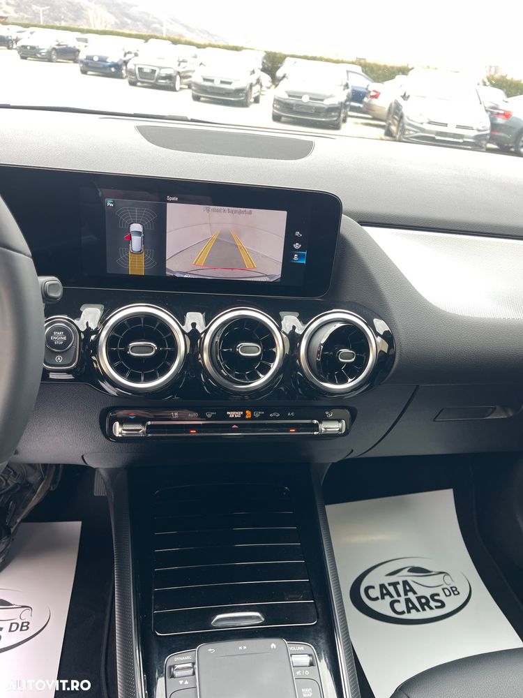 Mercedes-Benz GLA 180 d 8G-DCT Style - 33