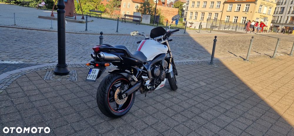 Yamaha FZ6 - 6