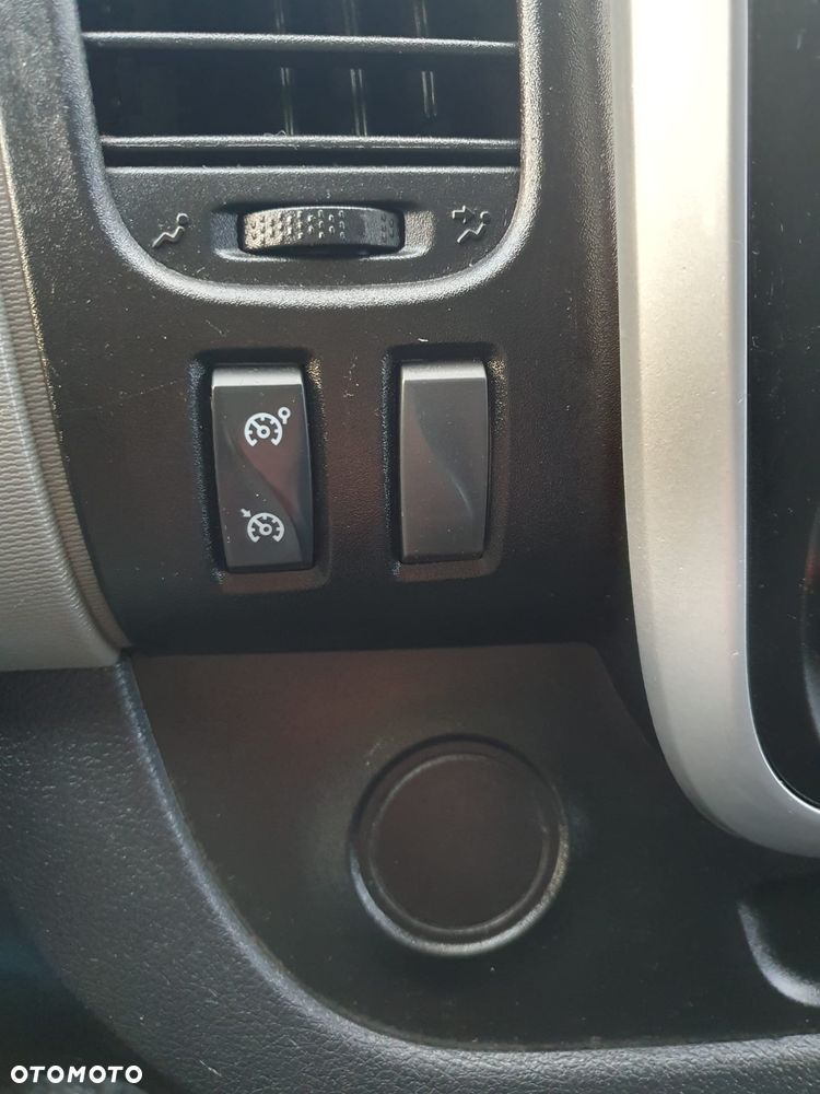 Renault Trafic - 12