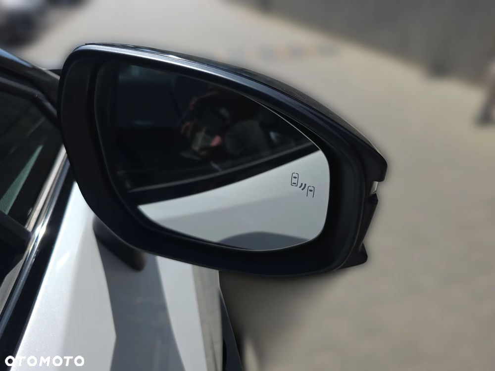 Toyota C-HR 2.0 PHEV Dynamic Force Tokyo Edition - 33