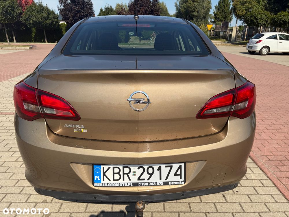 Opel Astra 1.6 Edition - 9