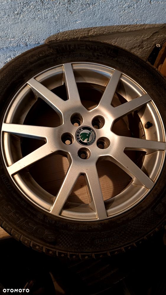 Skoda Octavia 1.6 - 21