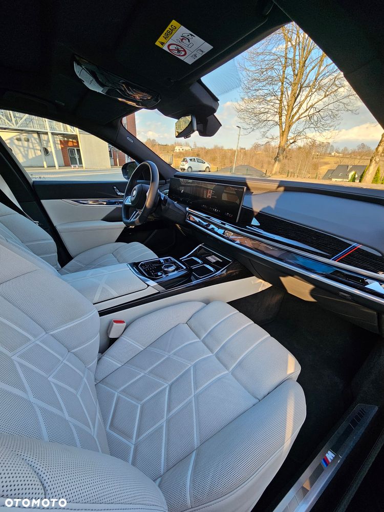 BMW i7 105.7kWh xDrive60 M Sport - 20
