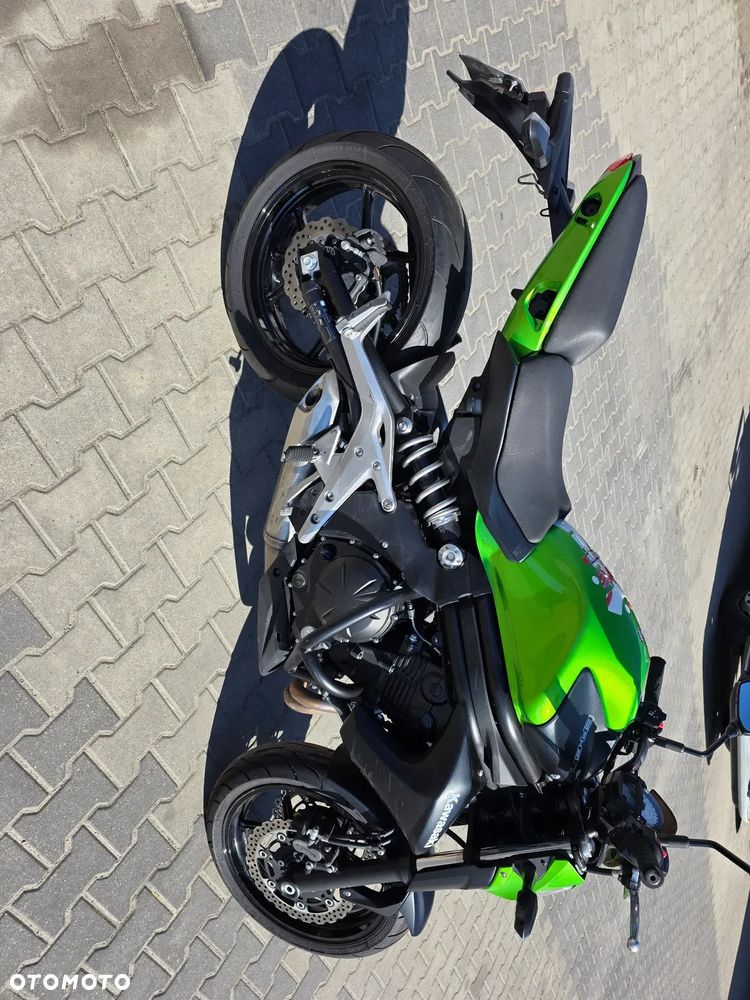 Kawasaki ER - 2