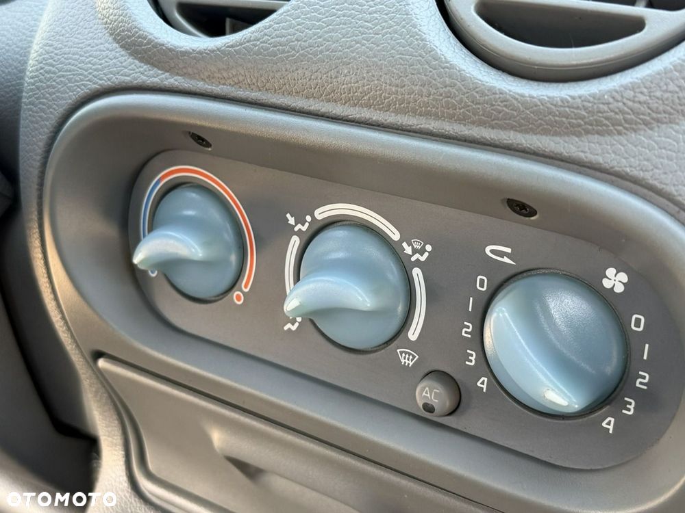 Renault Twingo - 14