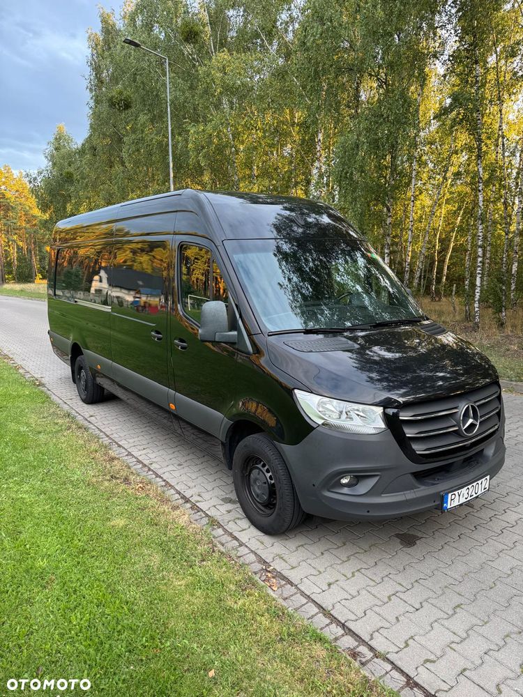 Mercedes-Benz Sprinter - 1
