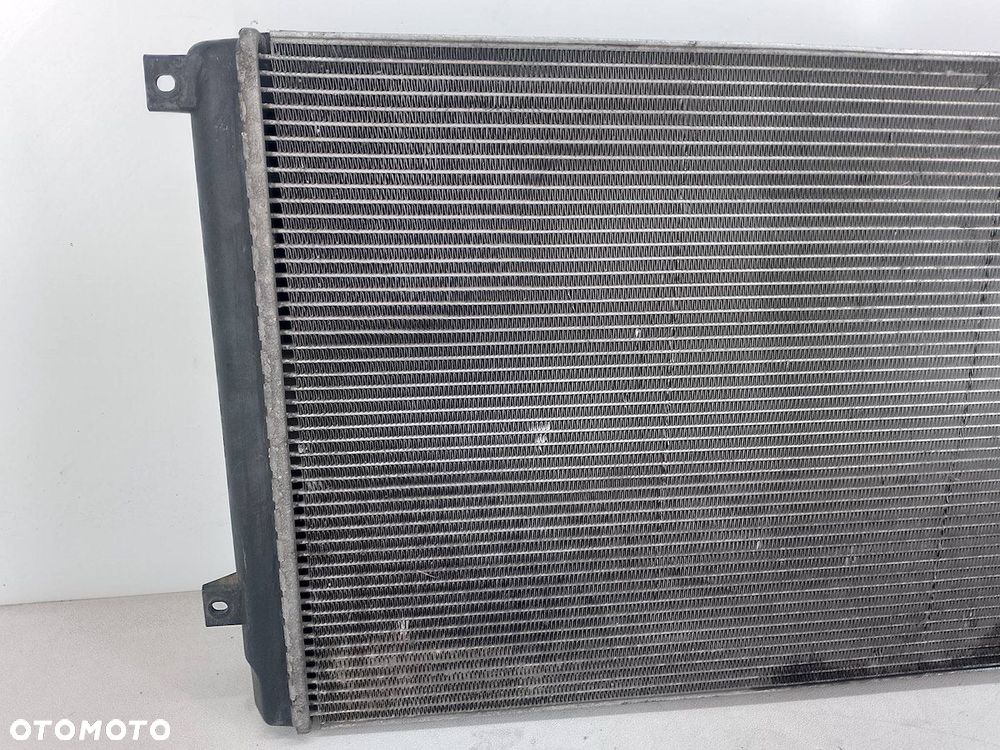 CHŁODNICA WODY Z WENTYLATOREM VW GOLF V 1K0121207T  1K0121253H 1.9 TDI - 3