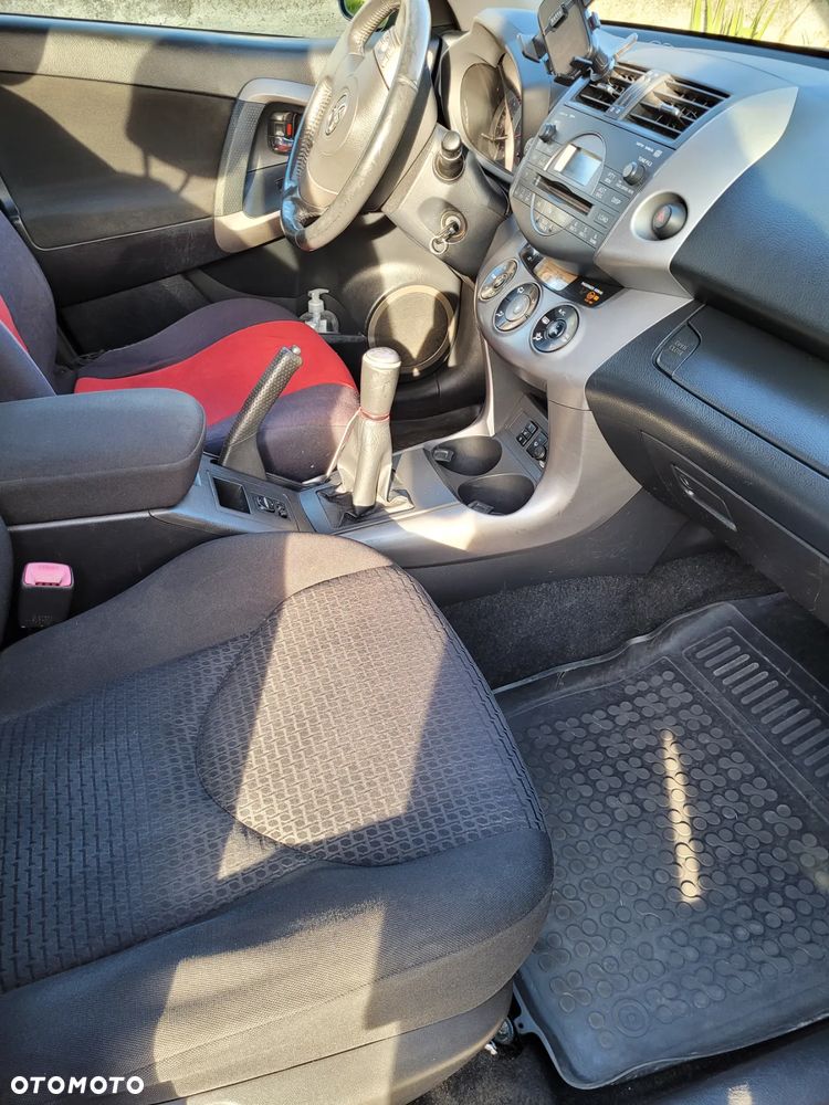 Toyota RAV4 2.0 4x4 - 11