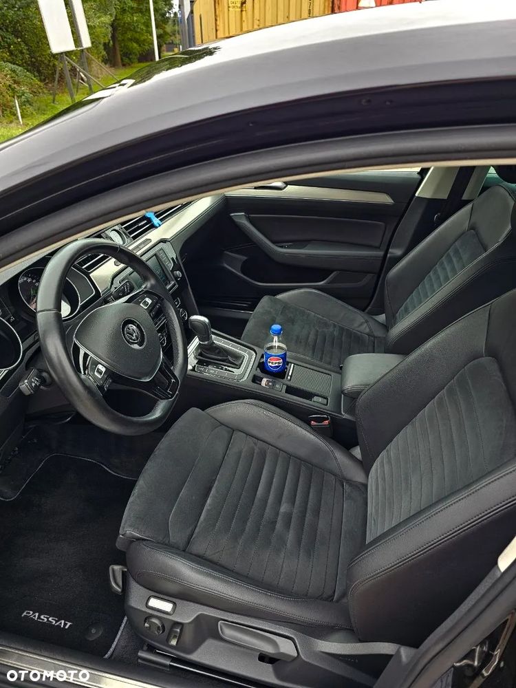 Volkswagen Passat 2.0 TDI SCR Highline DSG - 19