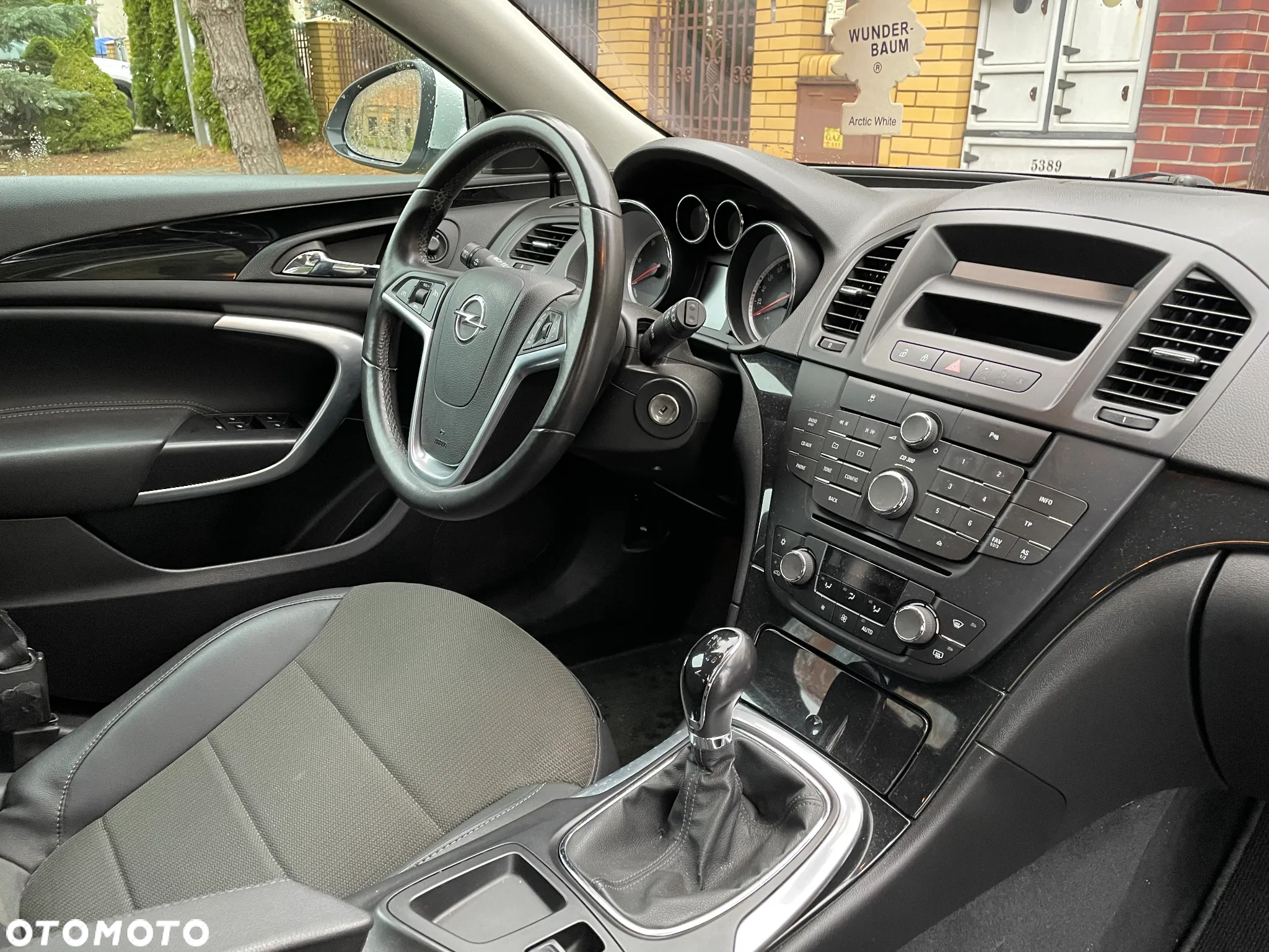 Opel Insignia 2.0 CDTI Cosmo ecoFLEX - 10
