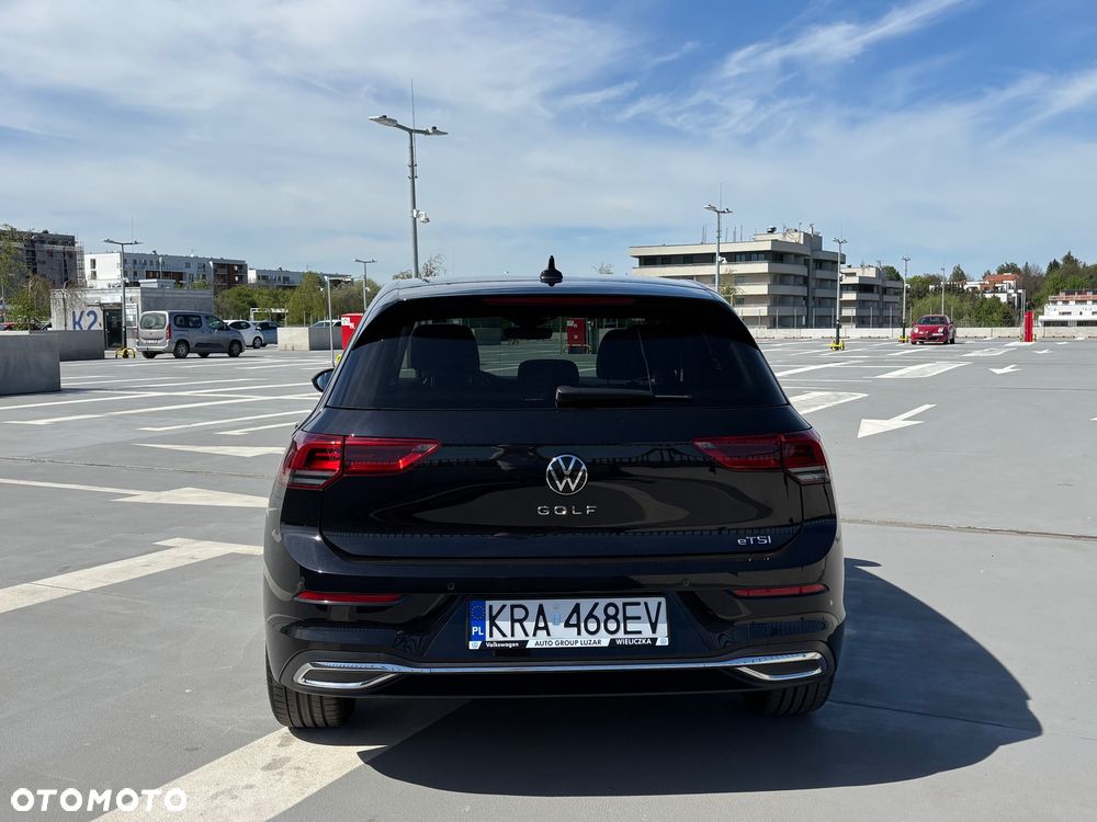 Volkswagen Golf 1.5 eTSI Active DSG - 6